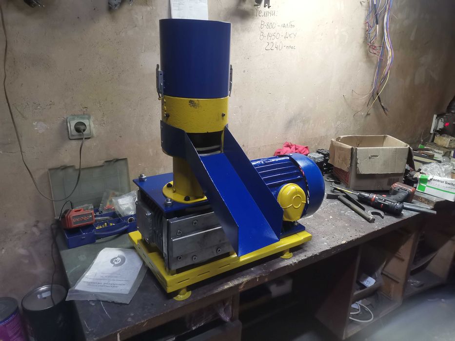 Гранулятор 150 матриця 220/380 для тирси тирси Сосна, Дуб 55 кг/год