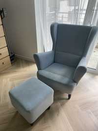 Fotel uszak z podnóżkiem błękitny