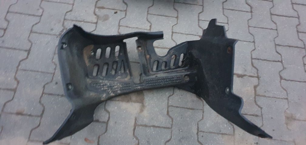 Wypełnienie stopnie plastik osłona Suzuki Kingquad 700 lta 500