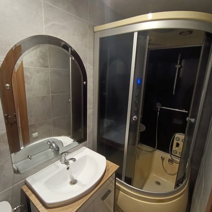 Продаж 2 кім квартири р-н 8-9 школи