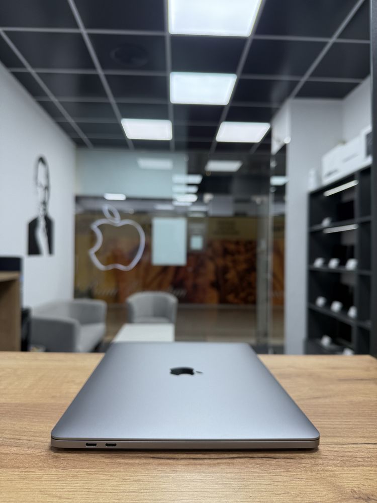 Macbook Pro 13 2019(2020) i5 • 8Gb • 128Gb • Гарантія Макбук Відмінний