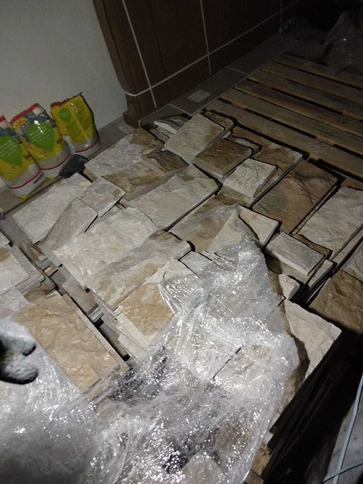 Pedra para revestimento de paredes - Ataíja creme