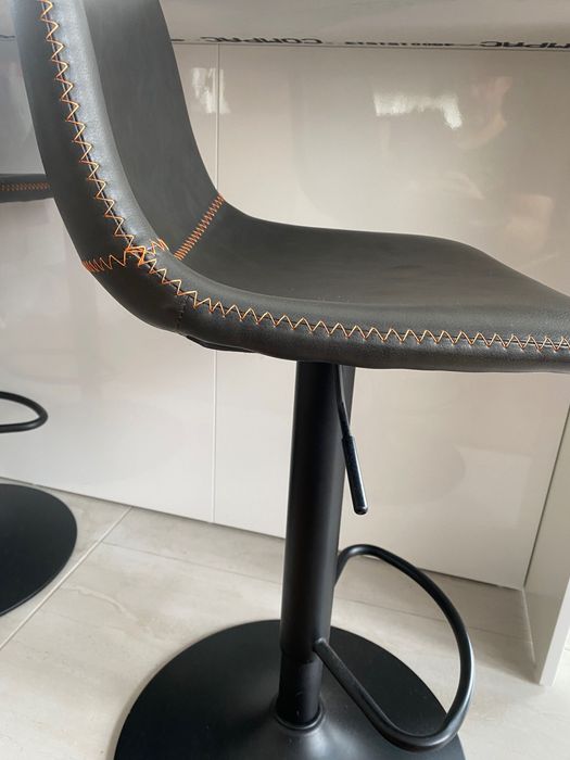 Bancos altos de bancada