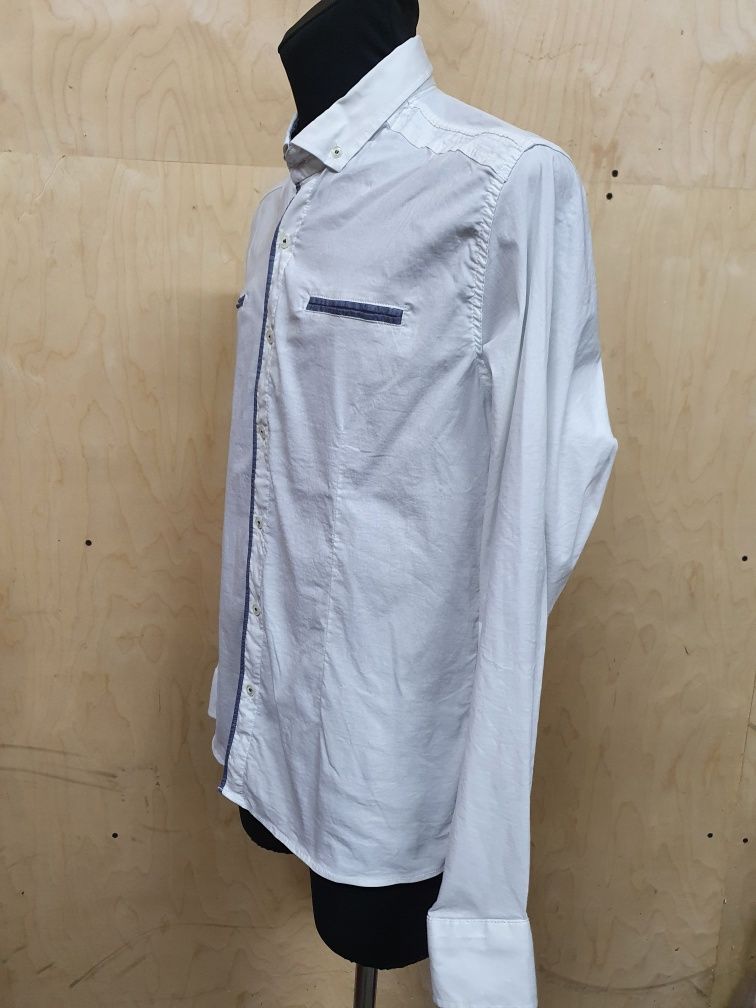 Biała męska koszula z długim rękawem w rozmiarze XL elastyczna