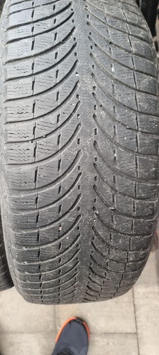 Зимова гума Michelin 235/55/r19