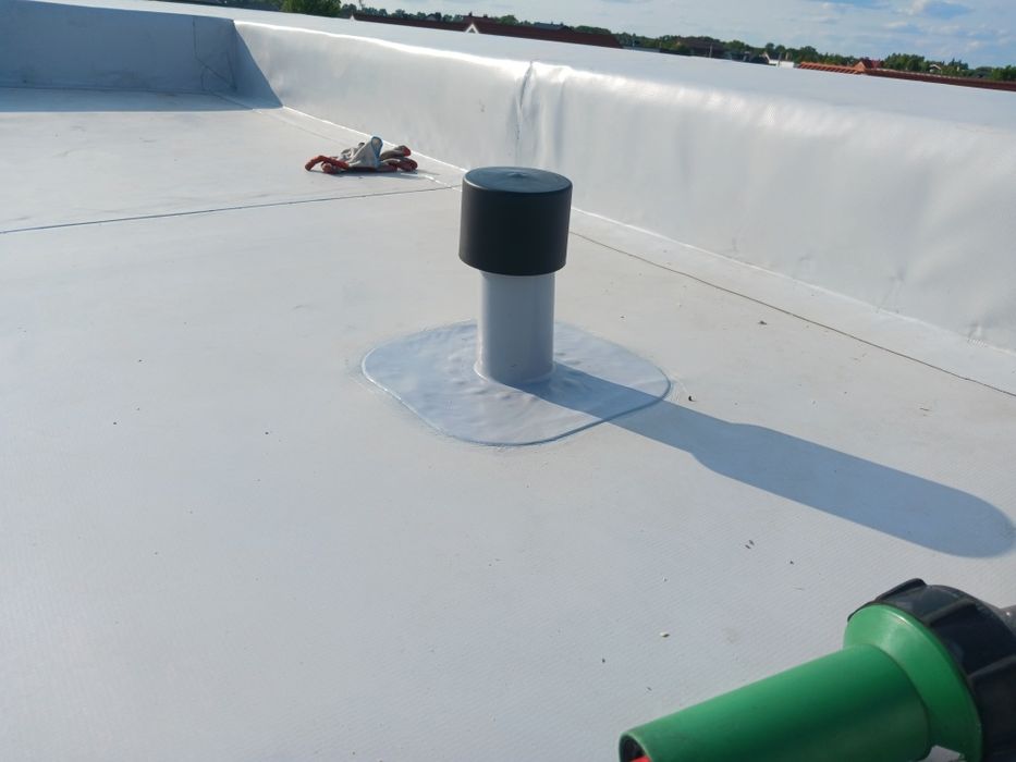 Монтаж ПВХ мембрани