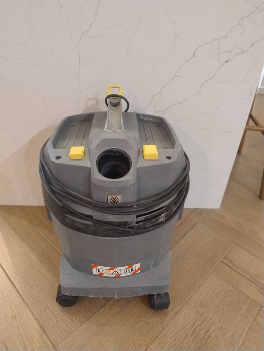 Odkurzacz przemysłowy karcher NT 22/1