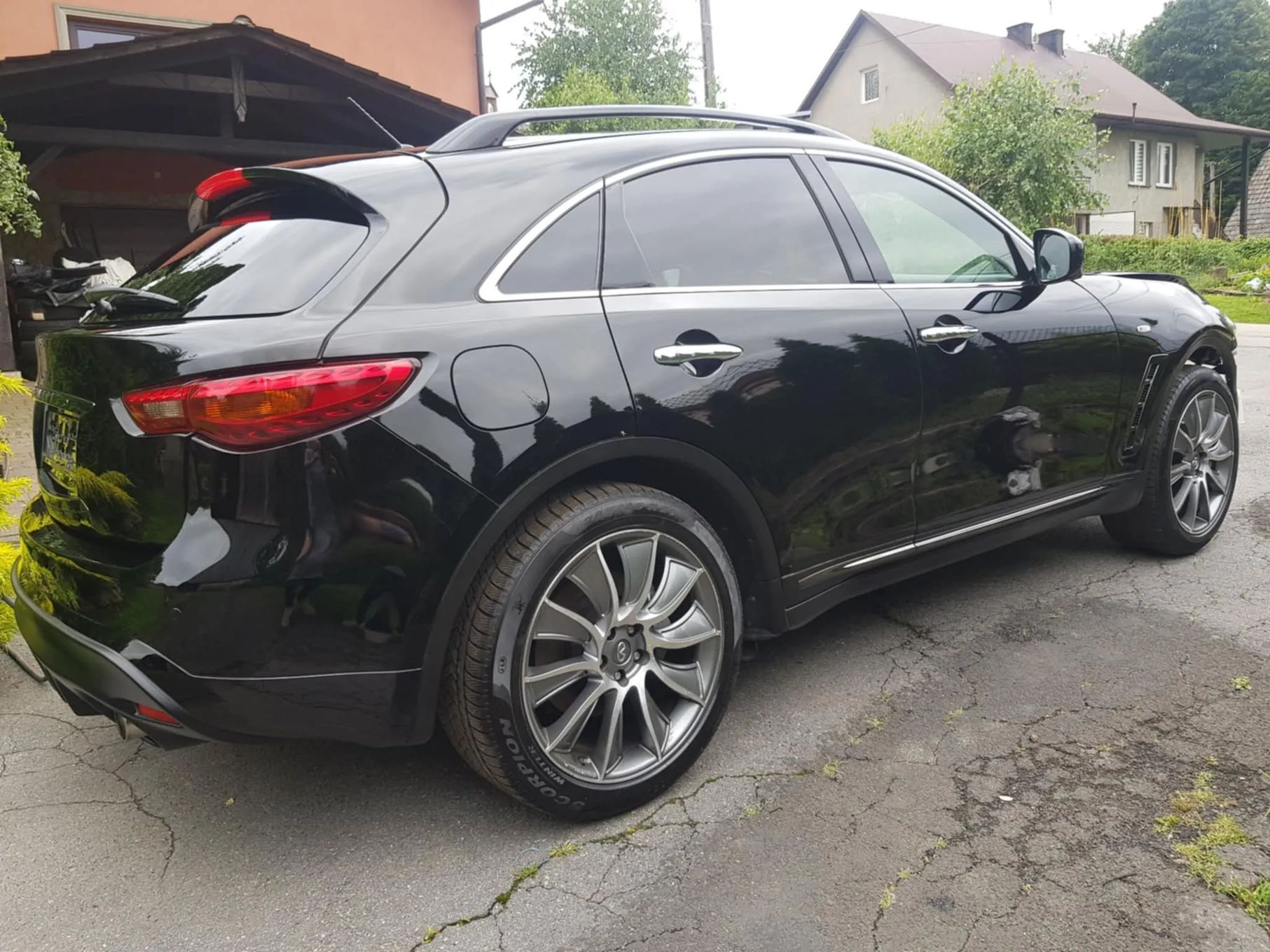 Infiniti QX70 3.7 V6 320KM, automat ,AWD 4X4, felgi 21 cali,kamery 360,grzane fotele
