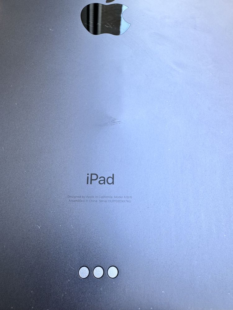 Apple iPad Pro 3 gen. 12.9" A1876 256GB WiFi бат. 88% на запчастини