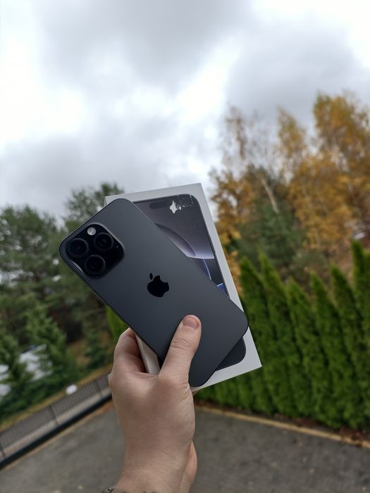 iPhone 16 Pro Max 256gb Black Titanium Bateria 92% w dobrym stanie