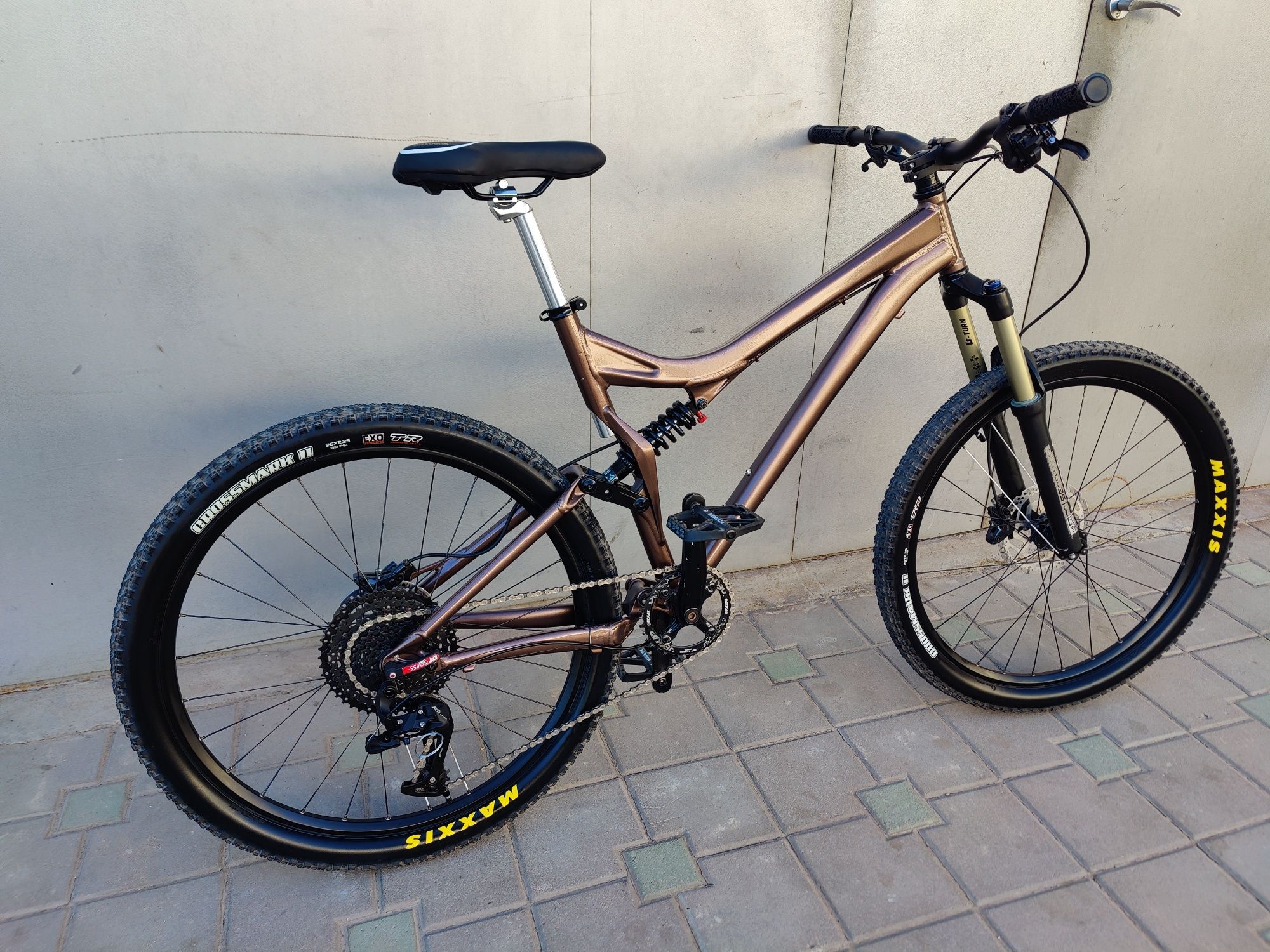 Велосипед двухпідвіс Specialized stumpjumper