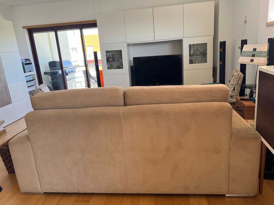 Sofá Beje de 3 lugares