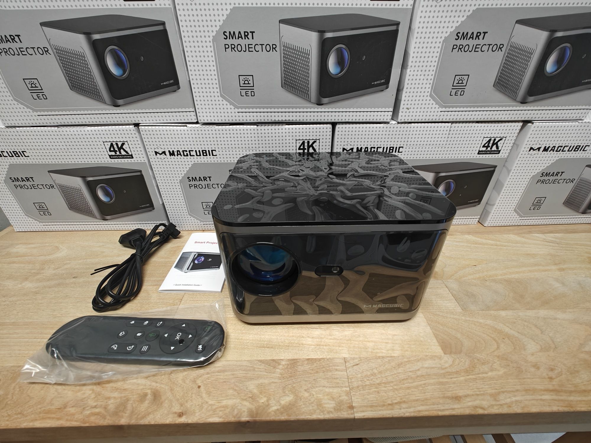 Projetor led 9500 lumens + NATIVA 1080P REAL + Android + Keystone 4D