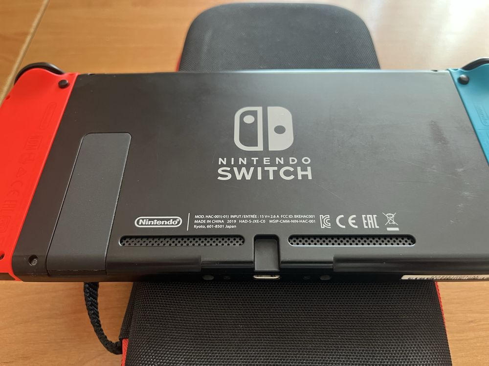Nintendo Switch v2 повний комлект+кейс+microsd 128gb