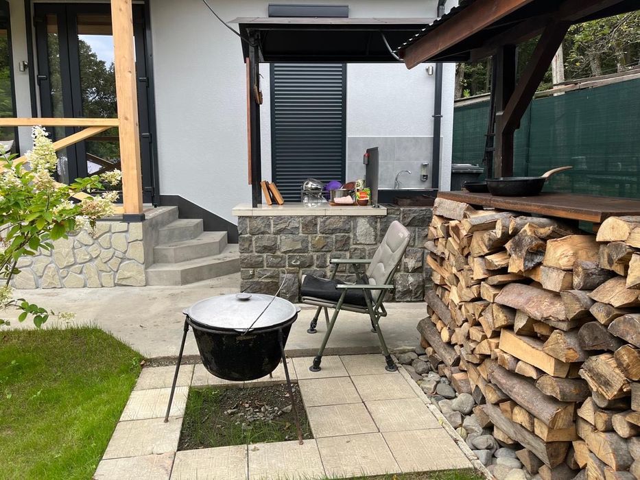 Будиночок у лісі подобово з чаном та банею Ужгород Comfort Family Uzh