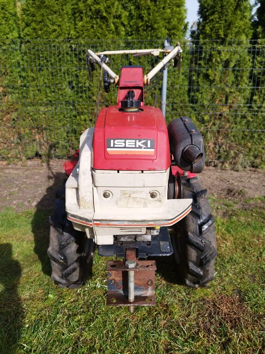 Iseki A 400 traktorek dzik
