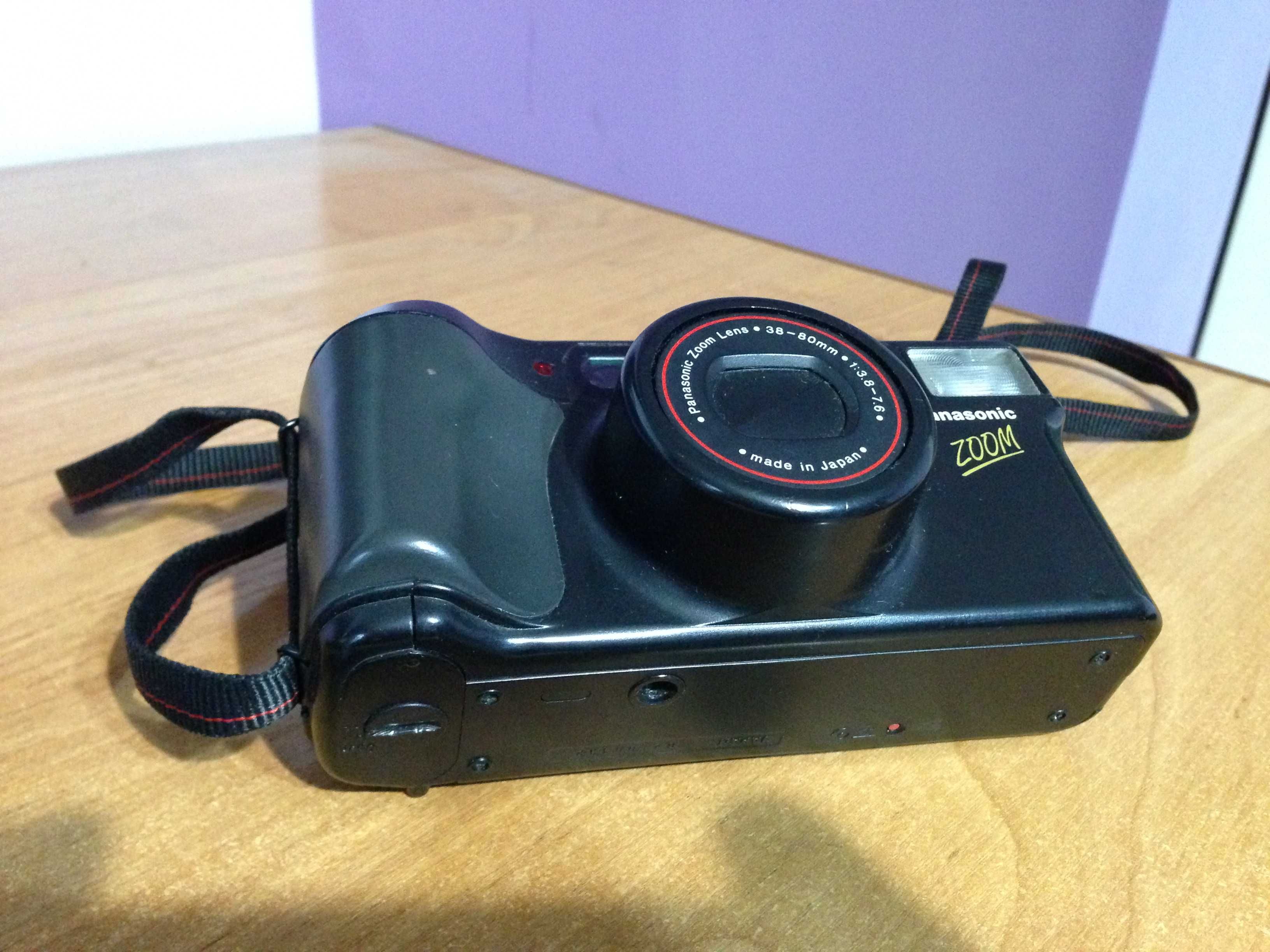 Aparat analogowy PANASONIC C-2000 ZM.