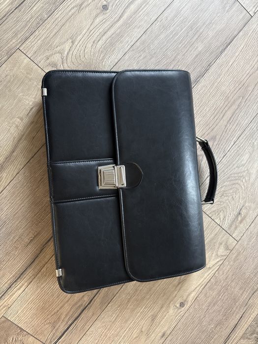 Skorzana teczka biznesowa