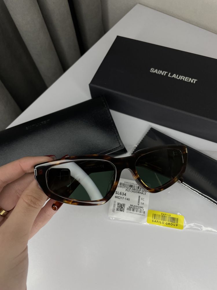 Окуляри Saint Laurent