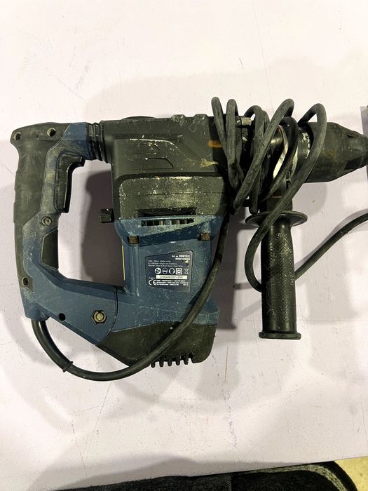 Martelo rotativo FERM (800W - 230V)