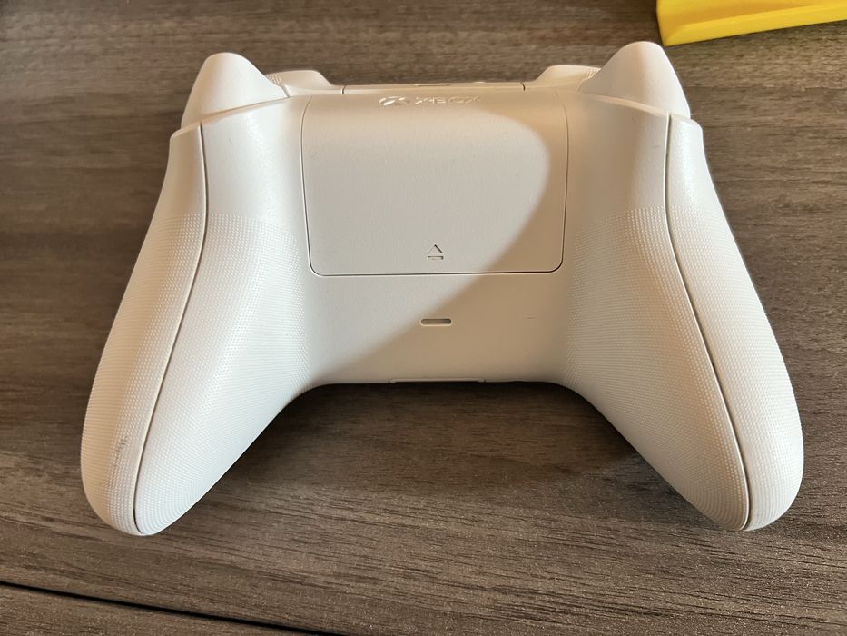 Xbox One S 1TB Pad series X