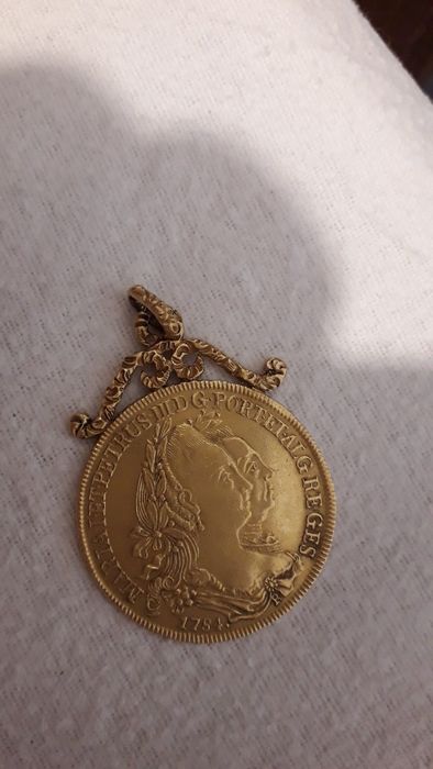 Moeda em ouro  Magnífica
