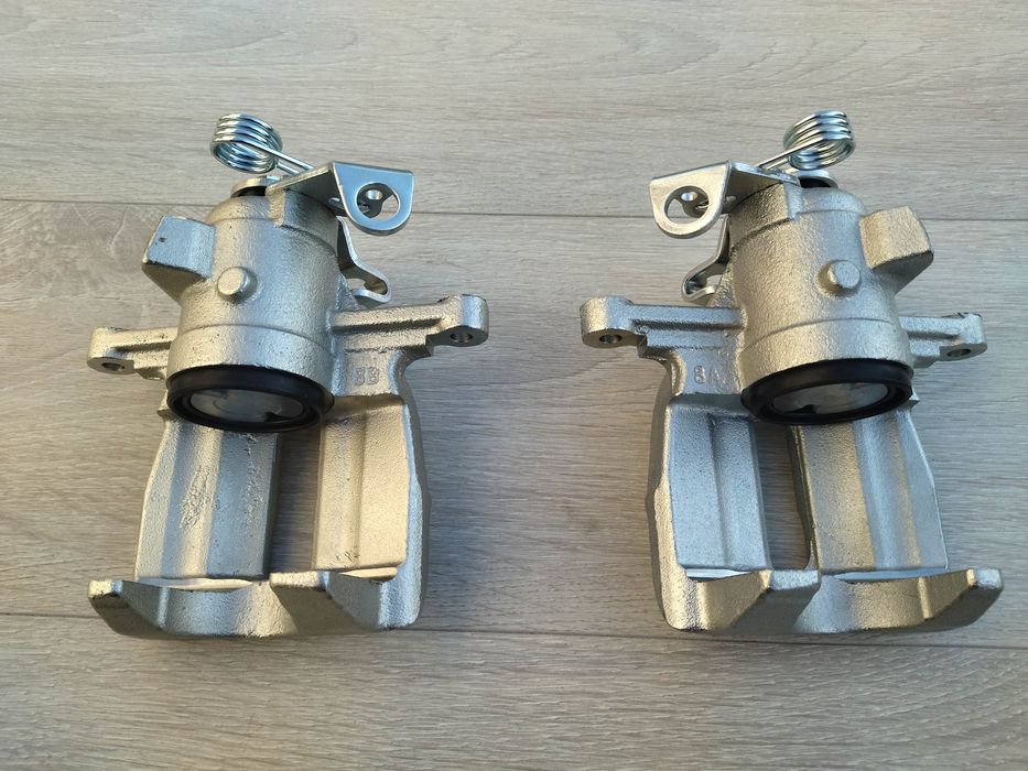 Суппорт супорт задній Транспортер т5 t5