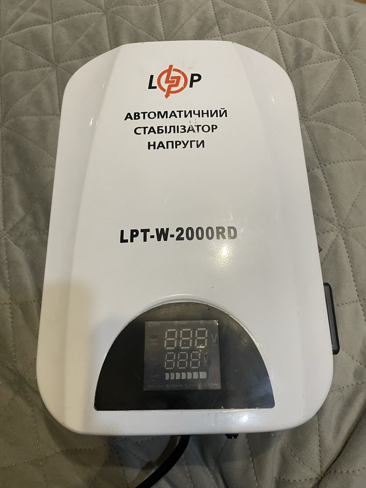 Автоматичний стабілізатор напруги logik power lpt-w-2000rd