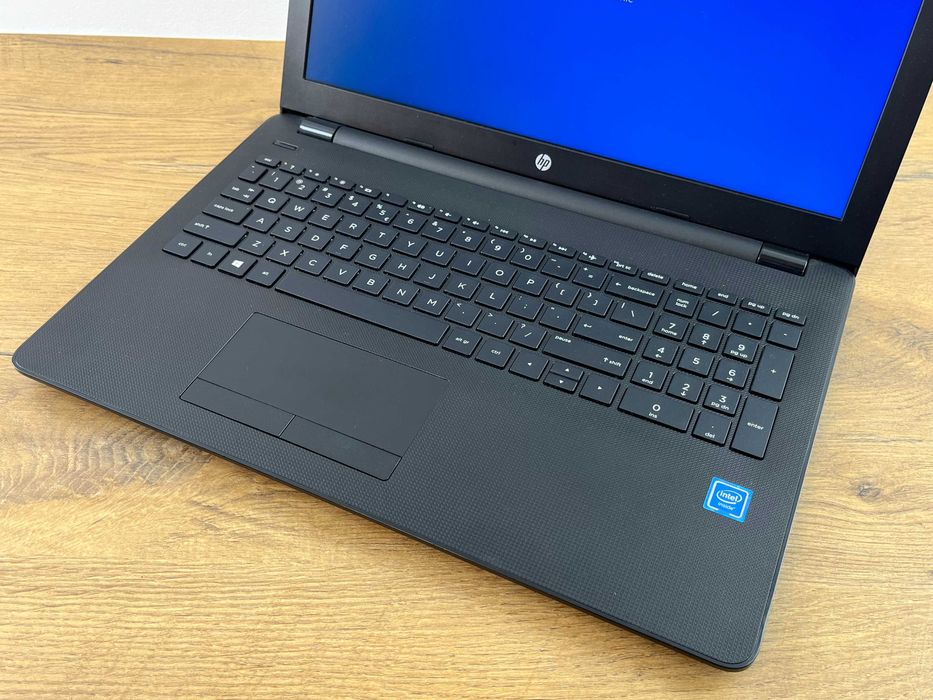 1392. Laptop Hp 15 cali, Intel 2.48GHz, Dysk SSD, 8GB RAM, Windows 10
