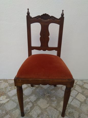 Cadeira estilo Queen Anne
