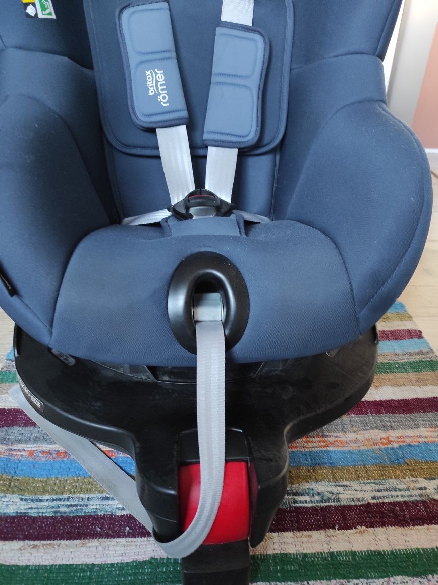 Fotelik Britax Romer do 18kg/105 cm wzrostu stan: jak nowy