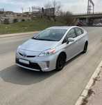 Аренда авто Toyota Prius (гибрид