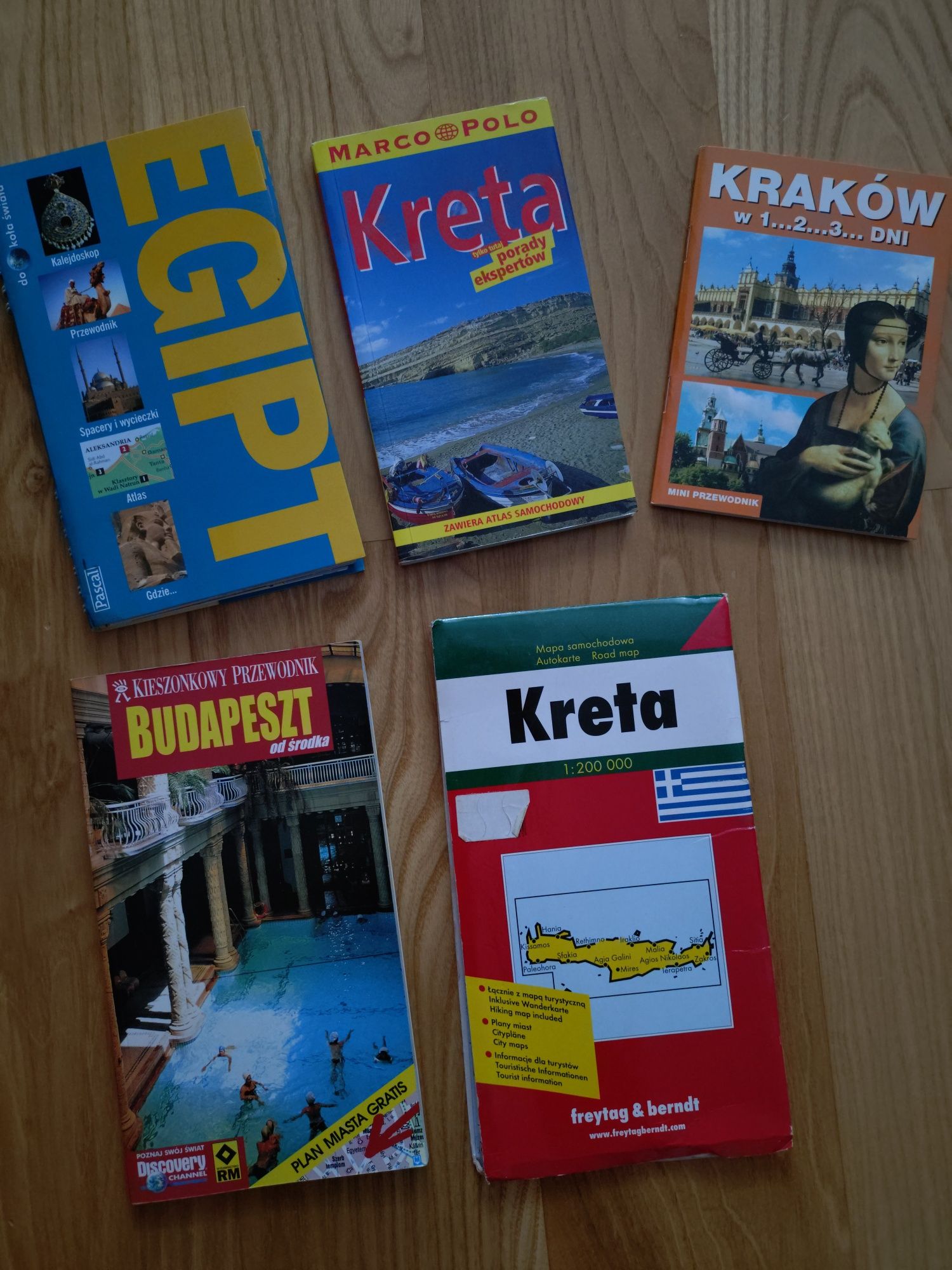 Przewodniki i mapy