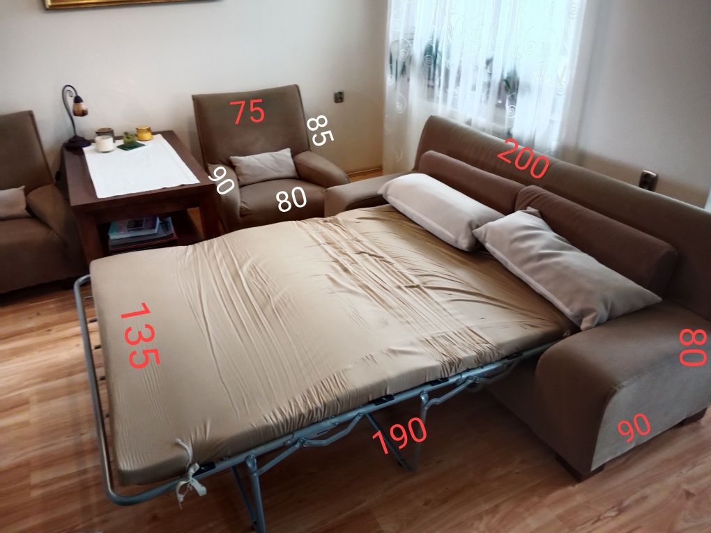 Sofa + fotele + poduszki