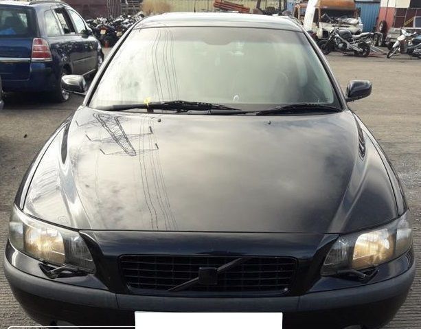 VOLVO S60 2.4D DE 2004 DISPONÍVEL PARA PEÇAS BANCOS VENDIDOS