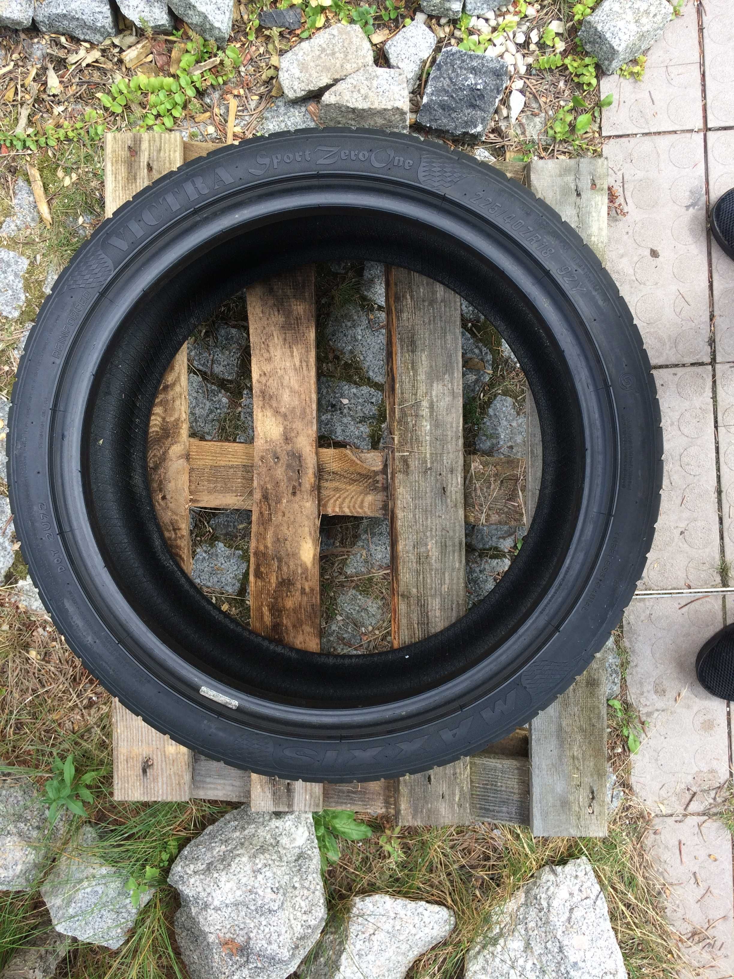 maxxis victra sport zero one 225 40 r18 92y