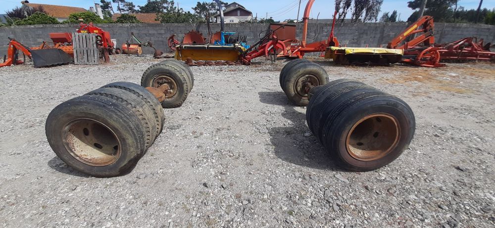 Conjunto de eixos reforçado