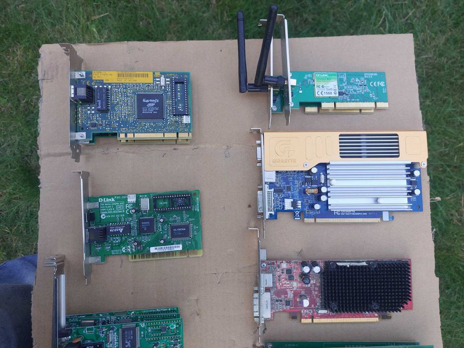Karty graficzne, sieciowe, pamięci, dyski i inne (starsze)
