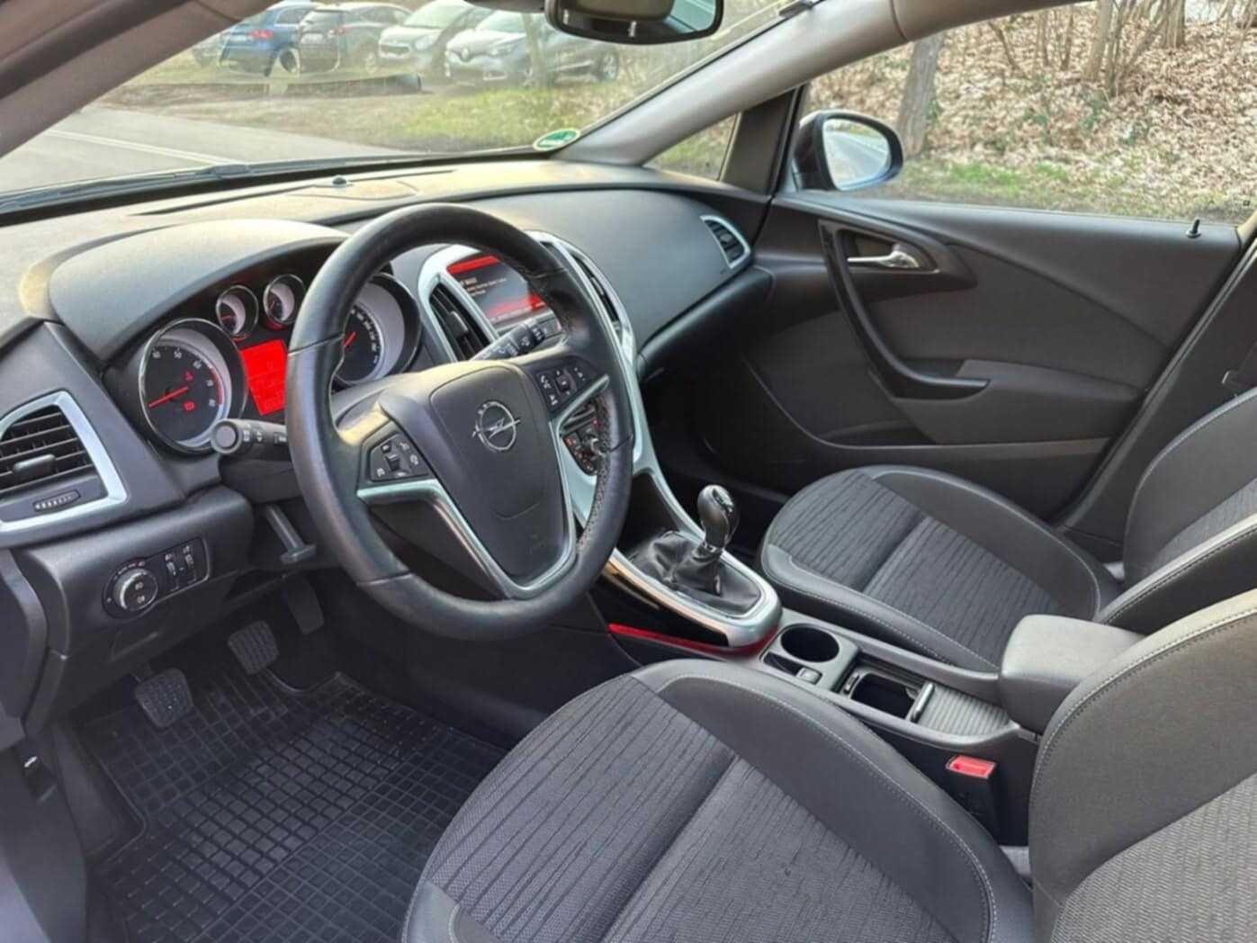 Opel Astra J 2015r