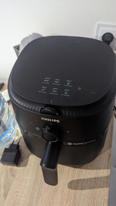 Аєррогриль Philips, новий