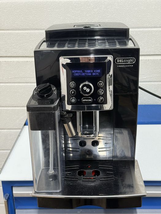 Кавомашина Кавоварка De'Longhi ECAM 23.460 Cappuccino