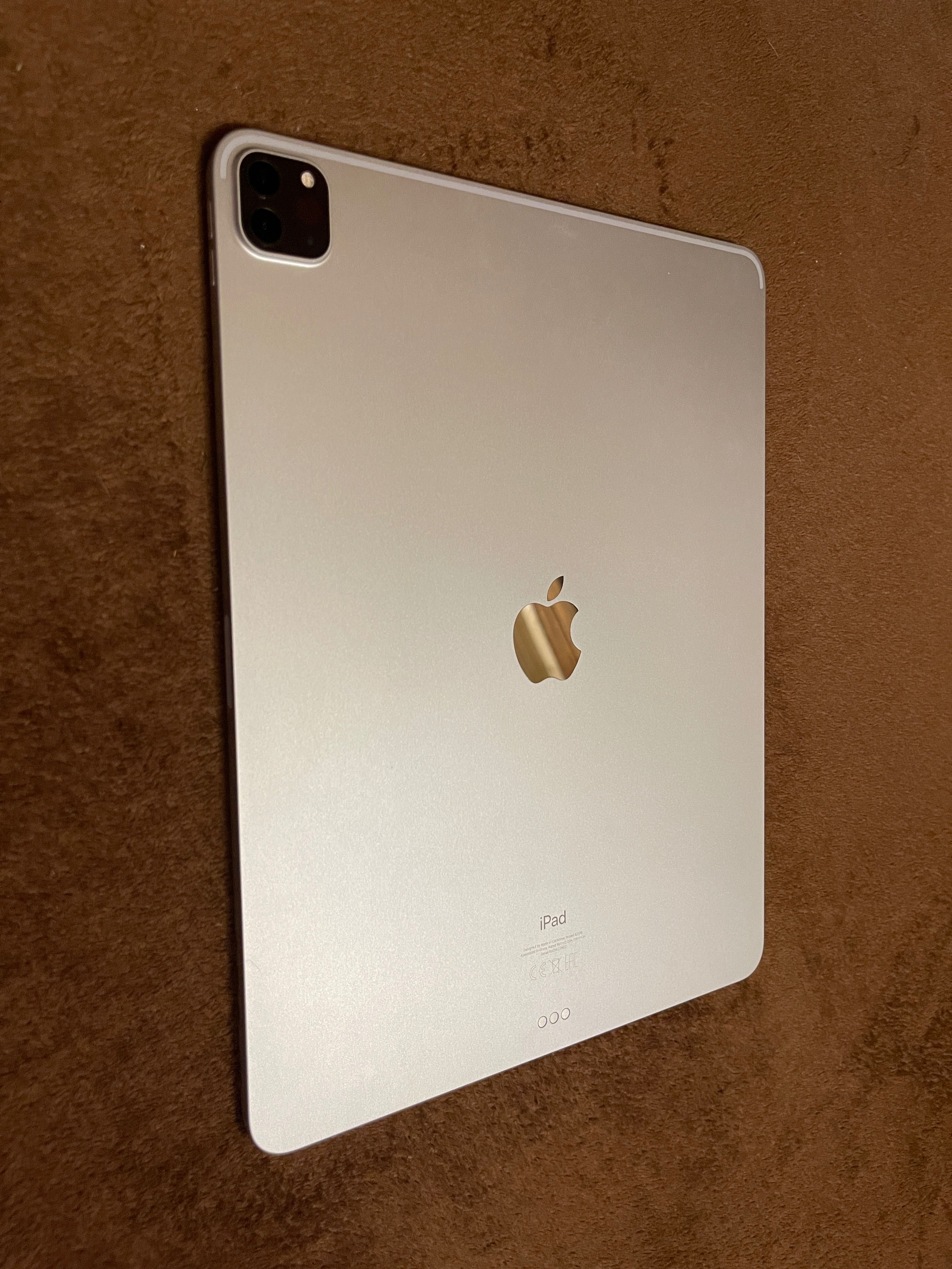 iPad Pro 12.9-inch (5th Generation) Wi-Fi 256GB