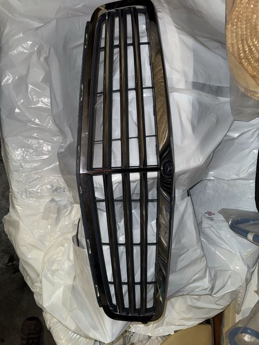 Grelha frontal Mercedes C204