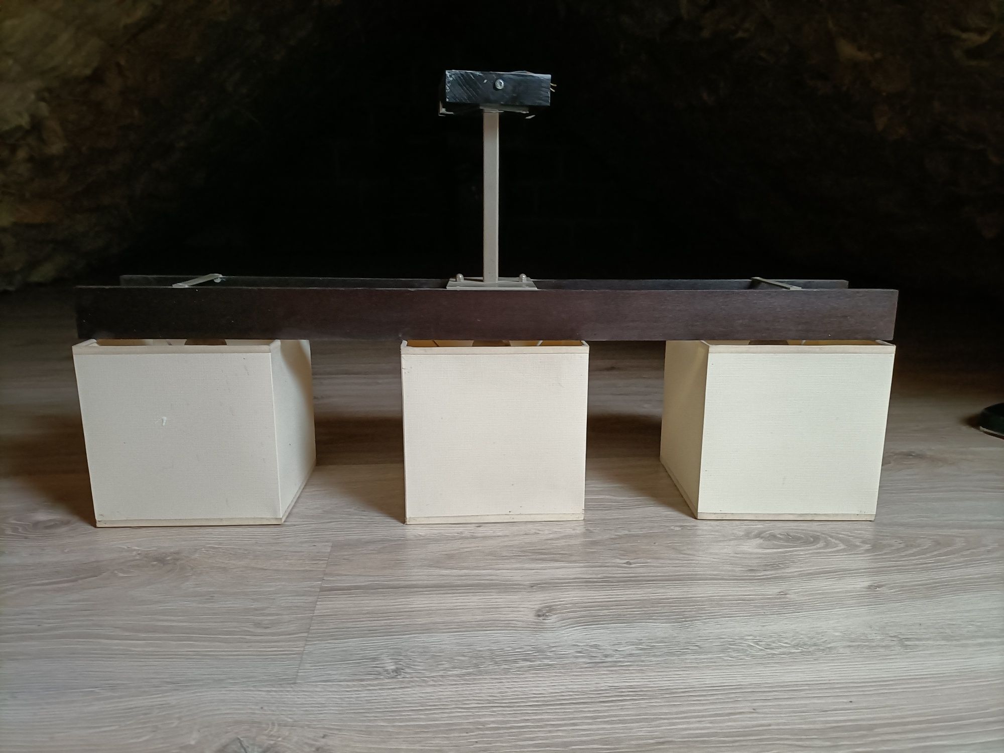 Lampa sufitowa i 2 kinkiety. Stan idealny. Naprawdę warto.