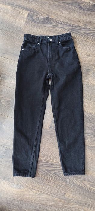Spodnie damskie dżinsowe czarne mom wysoki stan Bershka 34