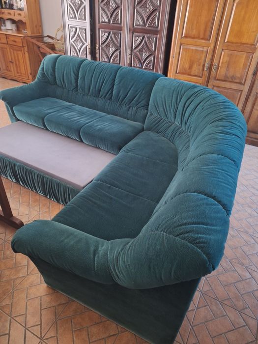 Sofá-cama e gaveta