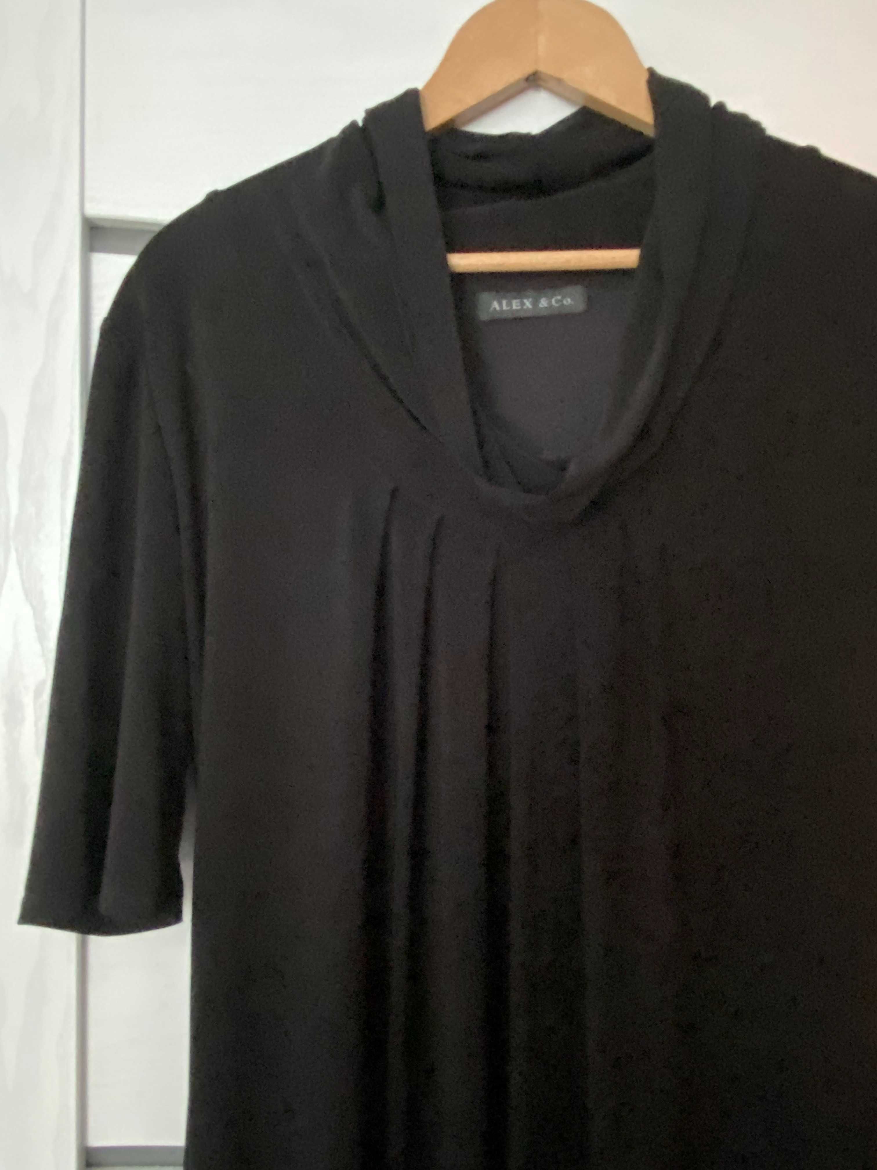 sukienka czarna z marszczeniem- dekold woda
