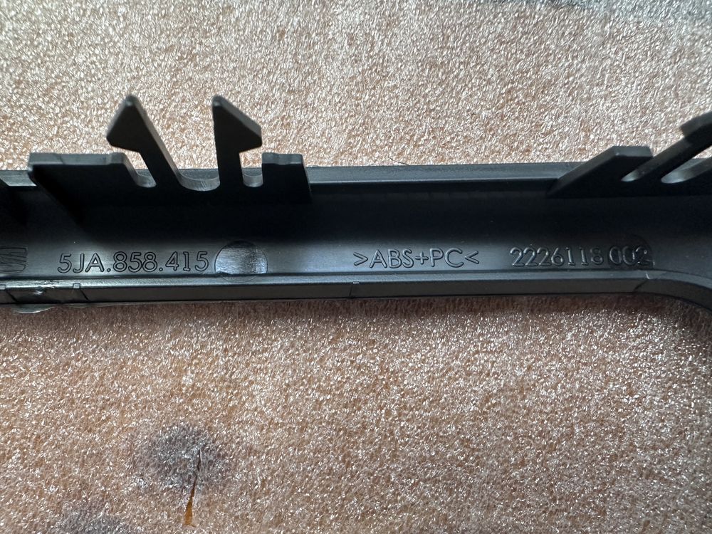 Ramka do radia Skoda Rapid 2012 – 2019