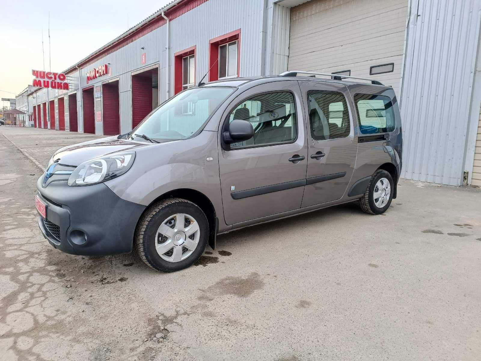 Продам Renault Kengo ZE 2013 Maxi, WEBASTO