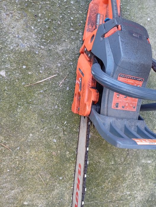 Motosserra e bicicleta